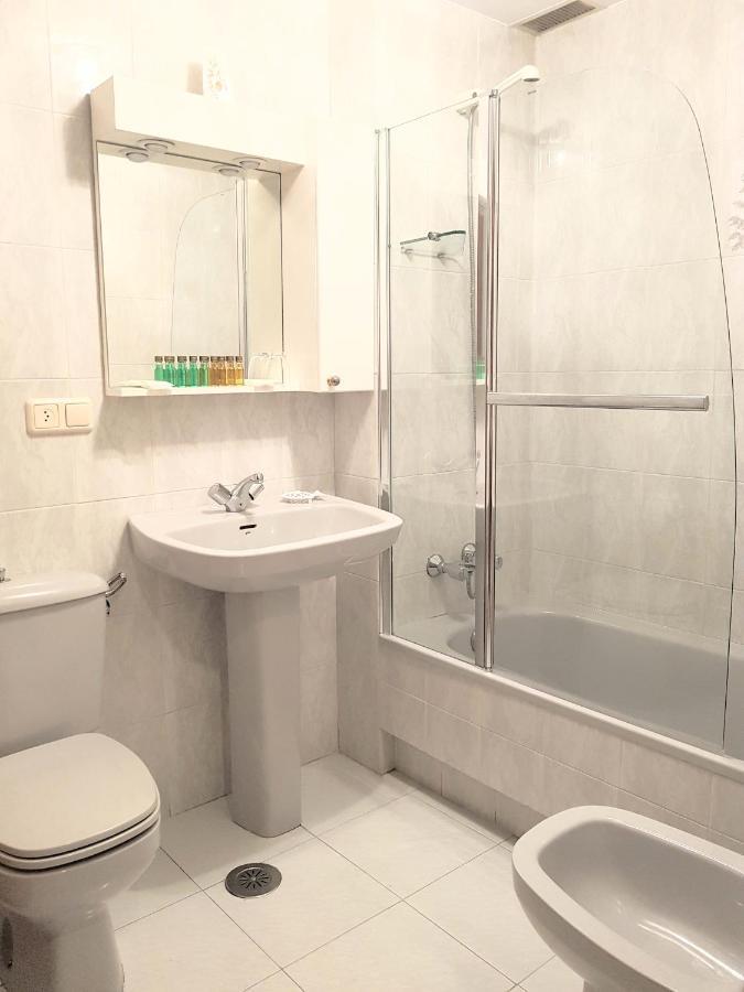 Piso Amplio En El Centro De Vilagarcia De Arousa Ngoại thất bức ảnh
