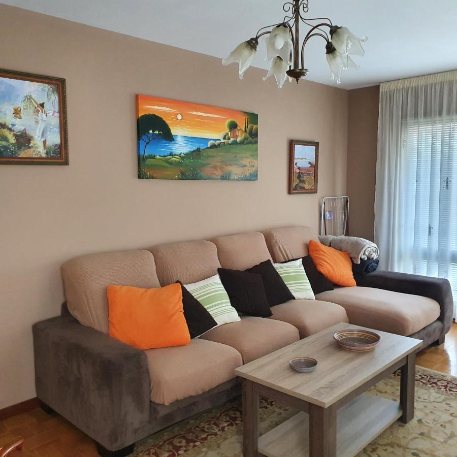 Piso Amplio En El Centro De Vilagarcia De Arousa Ngoại thất bức ảnh